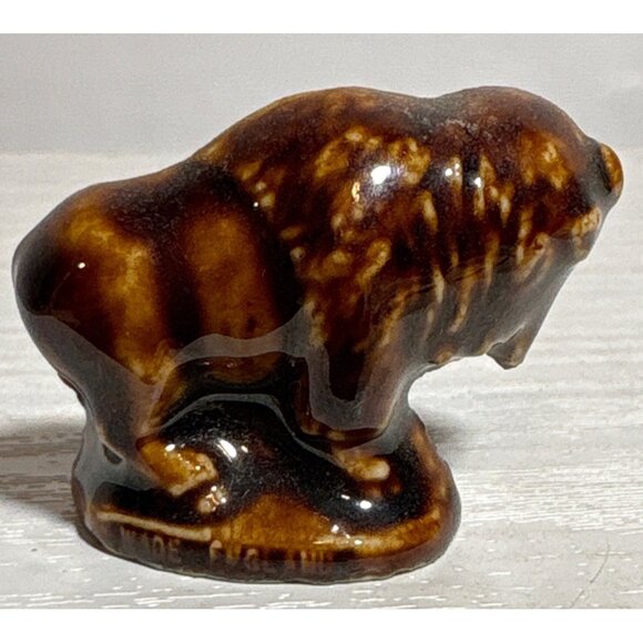 Vintage Wade England Buffalo Figurine Brown Glazed Ceramic Miniature Collectible - Picture 2 of 5